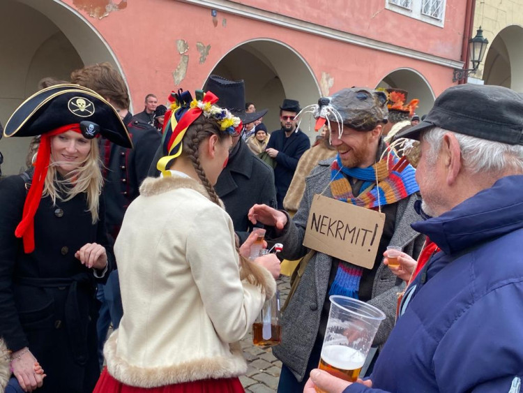 FOTOGALERIE: Masopustní průvod masek na Hradčanech