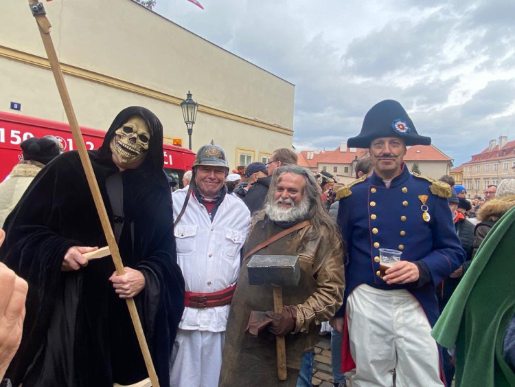 FOTOGALERIE: Masopustní průvod masek na Hradčanech