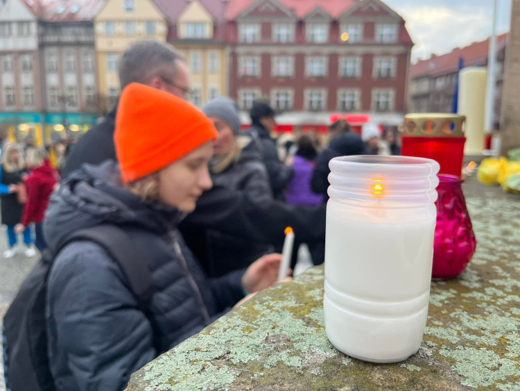 GALERIE: Uctění památky obětí války na Ukrajině v Hradci Králové