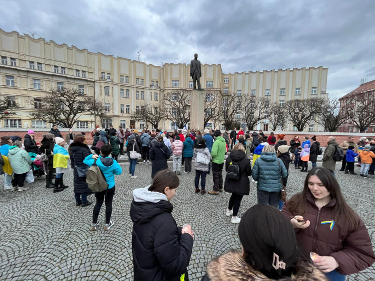 GALERIE: Uctění památky obětí války na Ukrajině v Hradci Králové