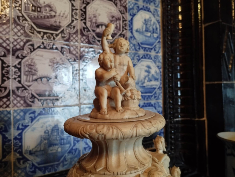 Nově vytvořený prvorepublikový interiér na zámku Frýdlant