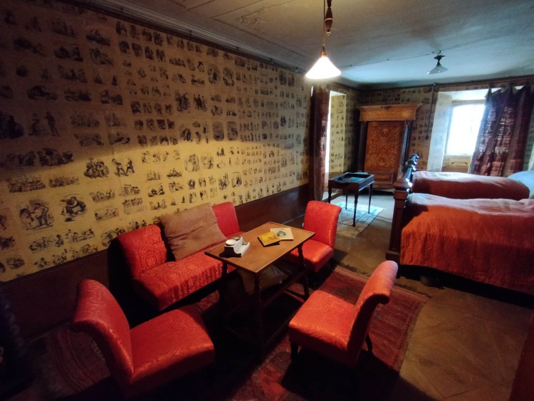 Nově vytvořený prvorepublikový interiér na zámku Frýdlant