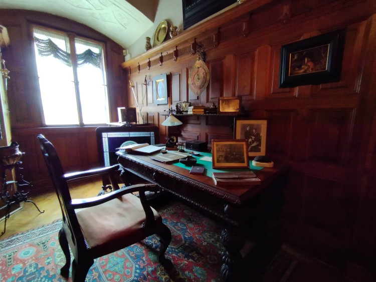 Nově vytvořený prvorepublikový interiér na zámku Frýdlant