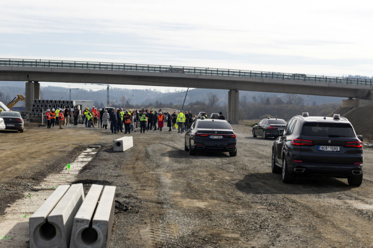 FOTOGALERIE: U Postřelmova pokračuje výstavba klíčové obchvatu Bludova