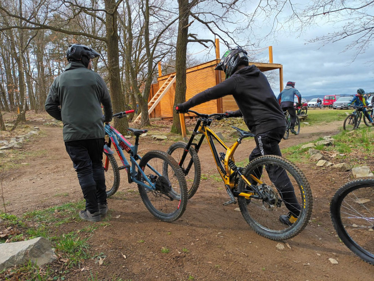 FOTOGALERIE: Plumlovské traily si oblíbili i mladí bikeři