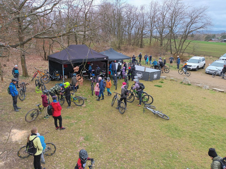 FOTOGALERIE: Plumlovské traily si oblíbili i mladí bikeři