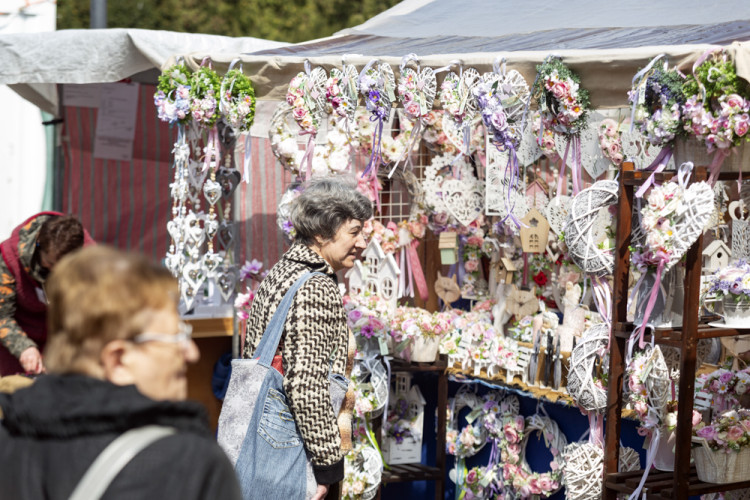 FOTOGALERIE: Jarní Flora nese podtitul Království barev, láká na trhy i bonsaje