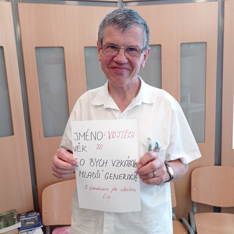 FOTOGALERIE: Senioři poslali vzkaz mladé generaci