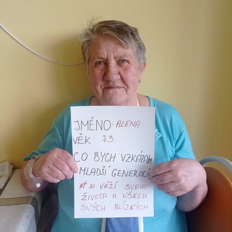 FOTOGALERIE: Senioři poslali vzkaz mladé generaci