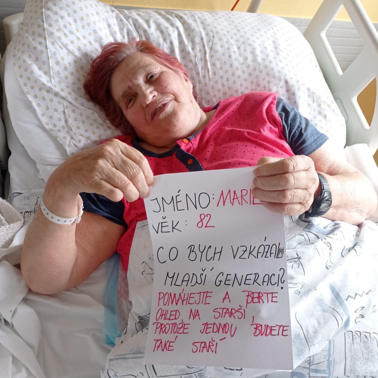 FOTOGALERIE: Senioři poslali vzkaz mladé generaci