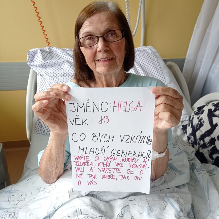 FOTOGALERIE: Senioři poslali vzkaz mladé generaci