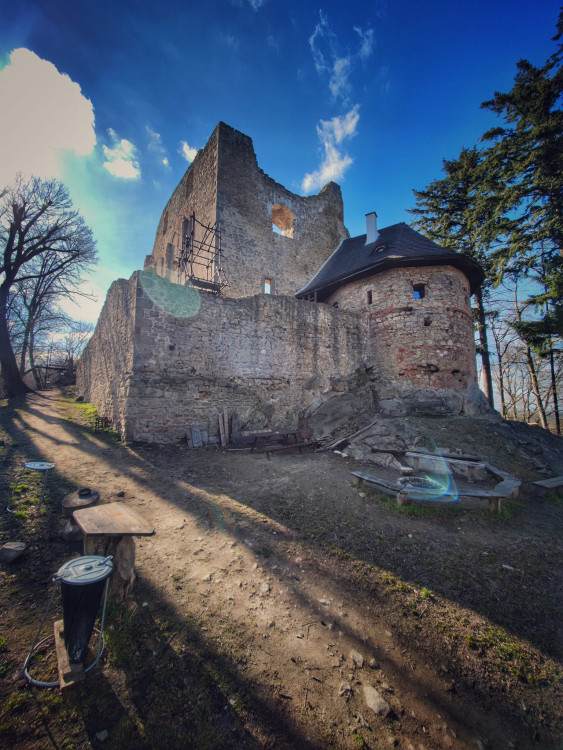 FOTOGALERIE: Cimburk a nenáročný okruh lesem plný zajímavých míst