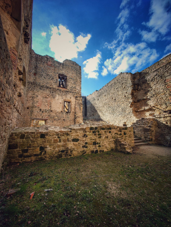 FOTOGALERIE: Cimburk a nenáročný okruh lesem plný zajímavých míst