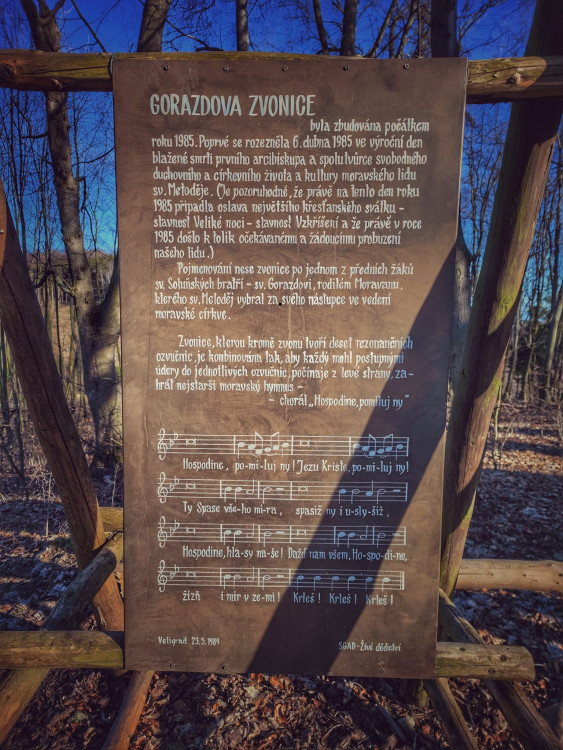 FOTOGALERIE: Cimburk a nenáročný okruh lesem plný zajímavých míst