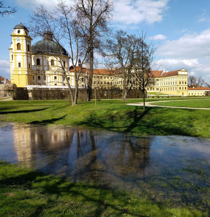 Park u zámku v Jaroměřicích nad Rokytnou