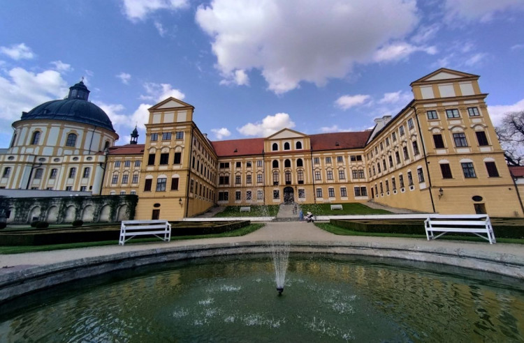 Park u zámku v Jaroměřicích nad Rokytnou