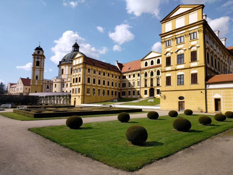 Park u zámku v Jaroměřicích nad Rokytnou