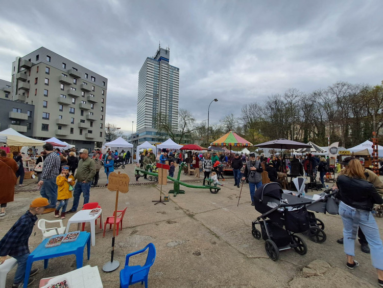 Tatrhy a Den Země v dolním centru Liberce