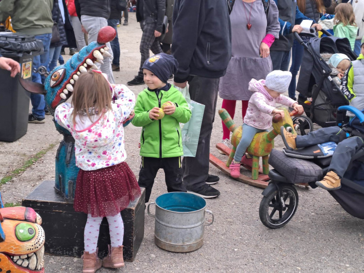 Tatrhy a Den Země v dolním centru Liberce