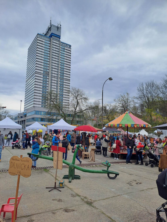 Tatrhy a Den Země v dolním centru Liberce