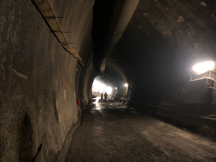 FOTOGALERIE: V metru D už vyrazili jeden a půl kilometru tunelů
