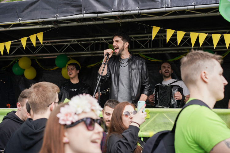 FOTOGALERIE: Prahou prošel Majálesový průvod