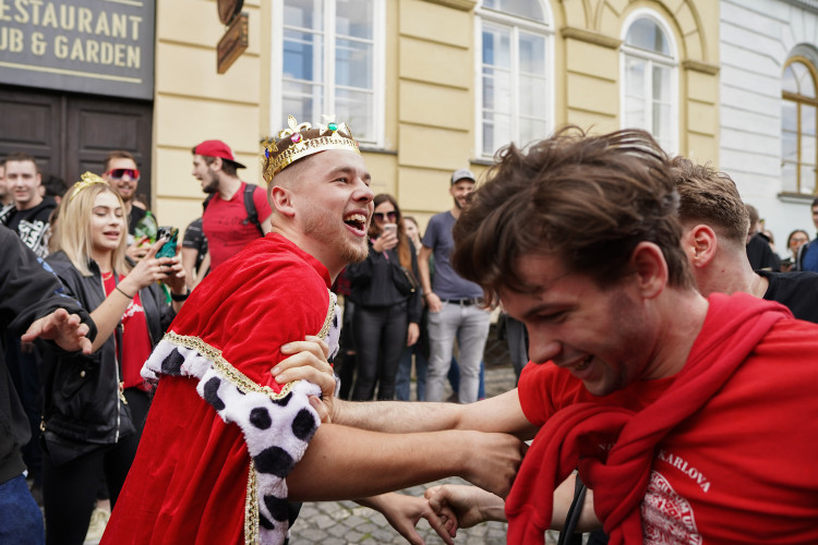 FOTOGALERIE: Prahou prošel Majálesový průvod