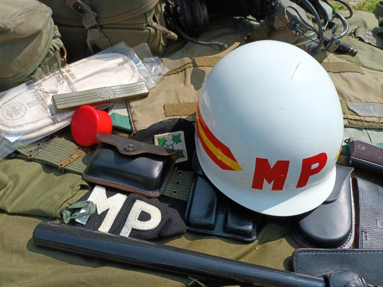 FOTOGALERIE: Zámek obsadily děti a kluby vojenské historie