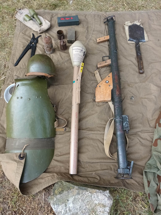 FOTOGALERIE: Zámek obsadily děti a kluby vojenské historie