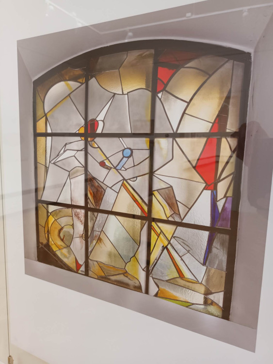 FOTOGALERIE: Vitráže a grafiky Jana Jemelky