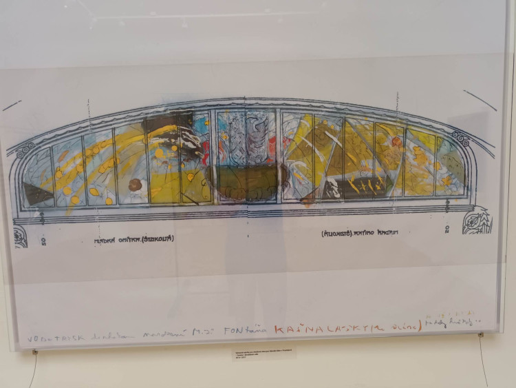 FOTOGALERIE: Vitráže a grafiky Jana Jemelky