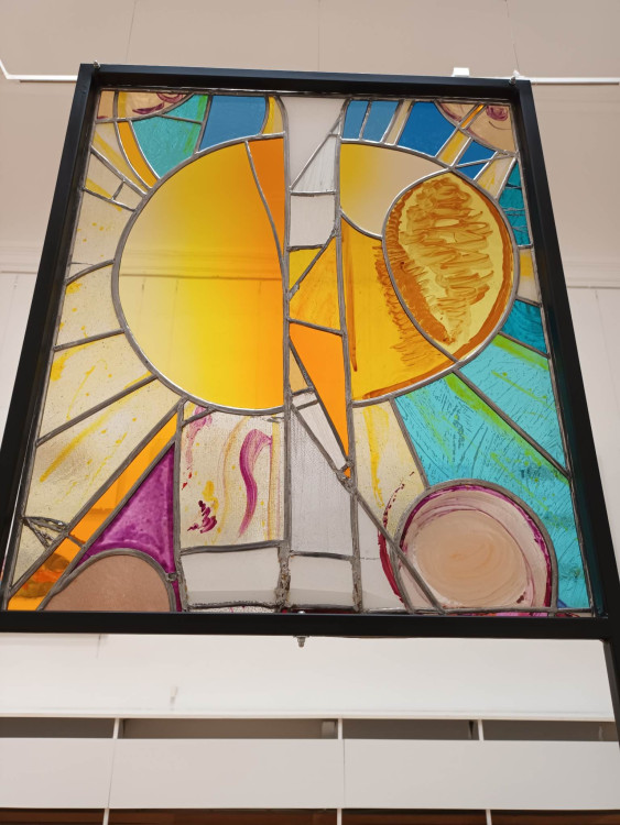 FOTOGALERIE: Vitráže a grafiky Jana Jemelky