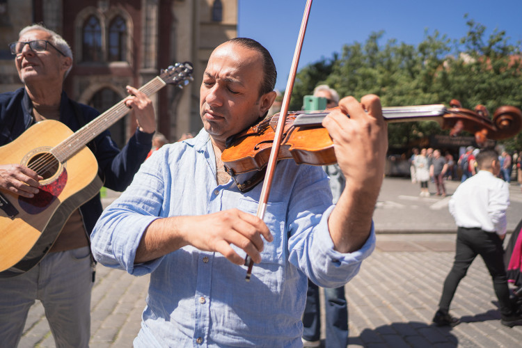 FOTOGALERIE: Průvod k festivalu Khamoro