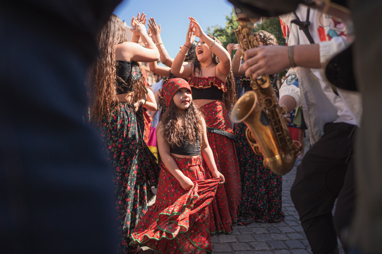 FOTOGALERIE: Průvod k festivalu Khamoro