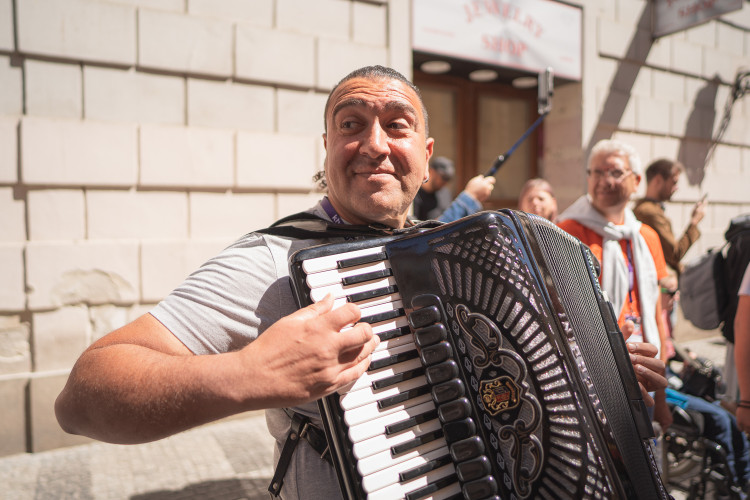 FOTOGALERIE: Průvod k festivalu Khamoro