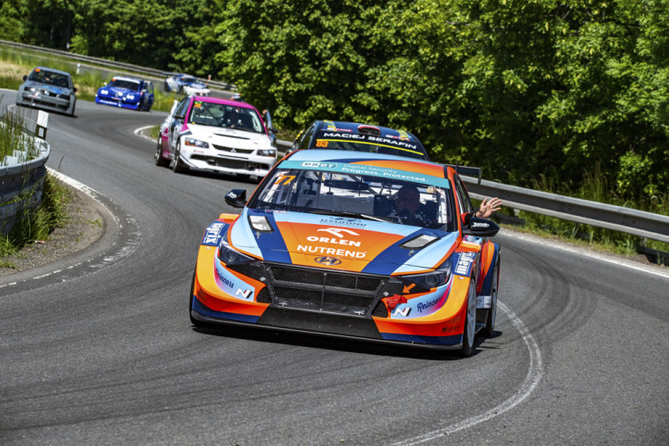 FOTOGALERIE: Na trati nad Šternberkem burácely motory při závodu Ecce Homo