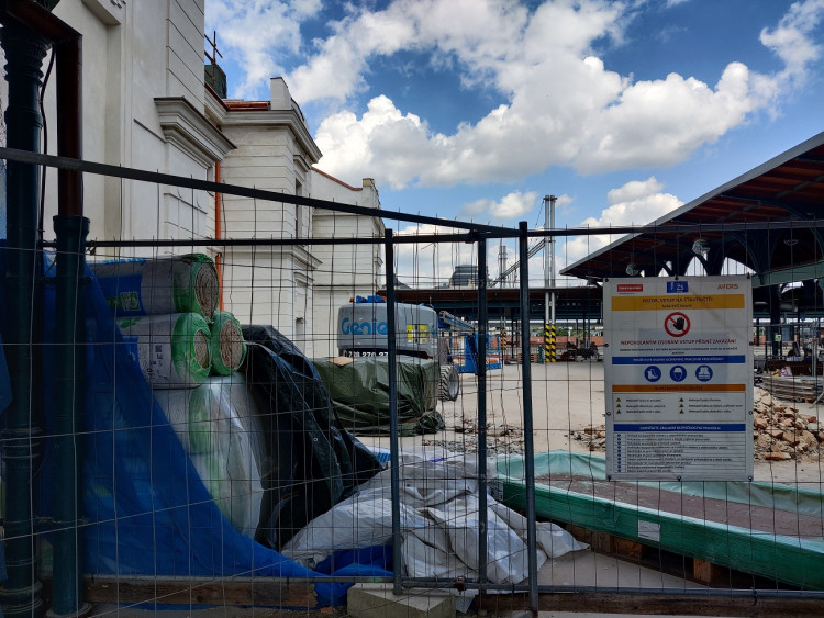 FOTOGALERIE: Rekonstrukce hlavního nádraží v Plzni pokročila