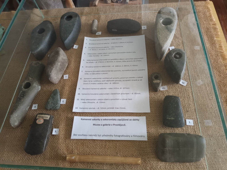 FOTOGALERIE: Muzeum v Konici představuje všechny druhy sekyrek