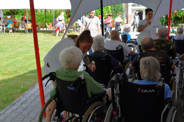 FOTOGALERIE: 24. ročník Zahradní slavnosti ve Čtyřlístku