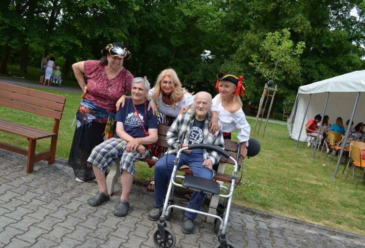 FOTOGALERIE: 24. ročník Zahradní slavnosti ve Čtyřlístku