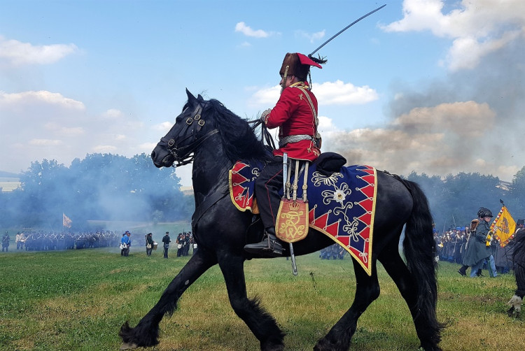 GALERIE: Bitevní ukázka k 157. výročí bitvy na Chlumu