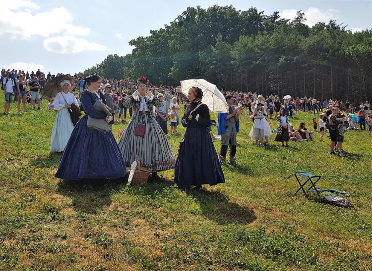 GALERIE: Bitevní ukázka k 157. výročí bitvy na Chlumu