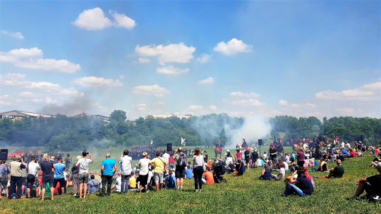 GALERIE: Bitevní ukázka k 157. výročí bitvy na Chlumu