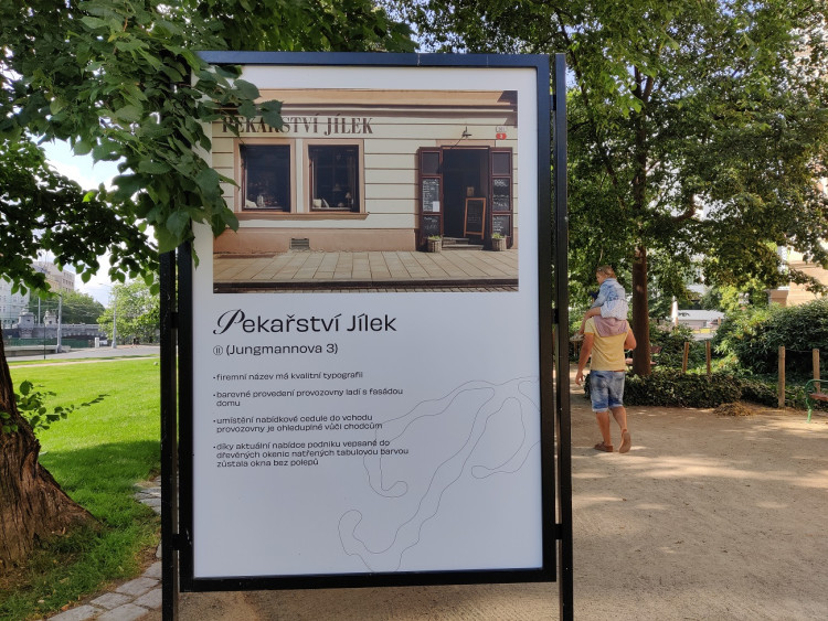 FOTOGALERIE: Výstava "Když pohledu neškodí"