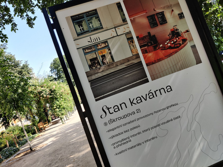 FOTOGALERIE: Výstava "Když pohledu neškodí"