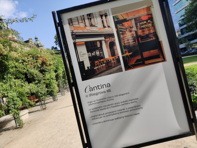 FOTOGALERIE: Výstava "Když pohledu neškodí"