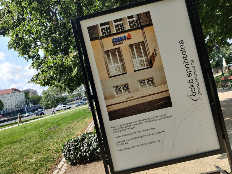 FOTOGALERIE: Výstava "Když pohledu neškodí"