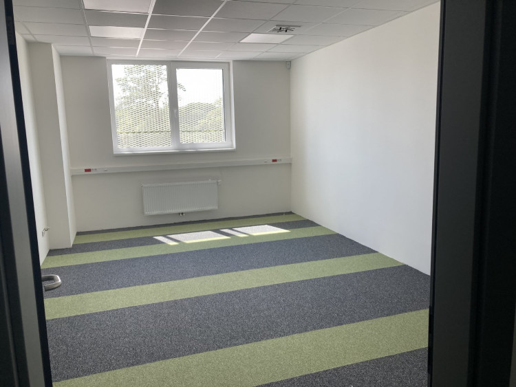 GALERIE: Stavba fotbalového stadionu v Hradci Králové (červen 2023)