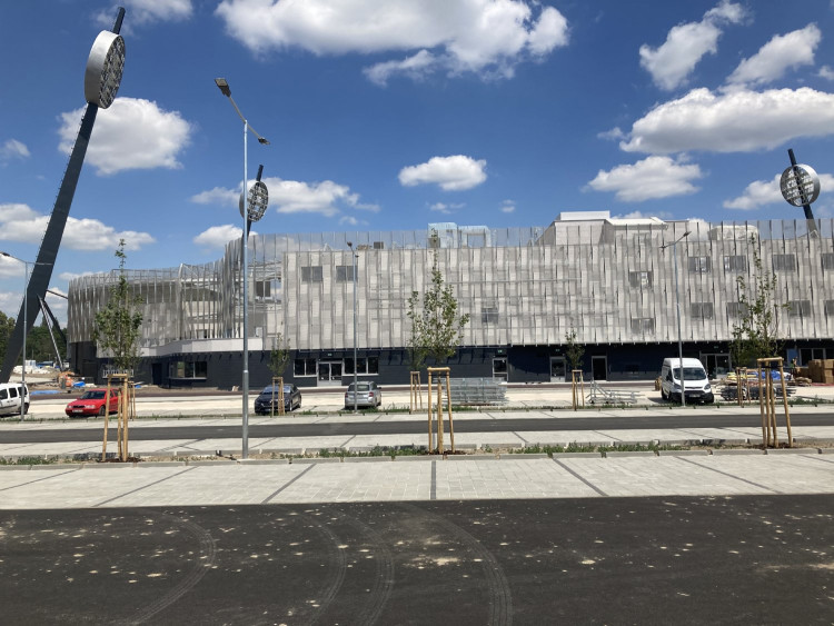 GALERIE: Stavba fotbalového stadionu v Hradci Králové (červen 2023)