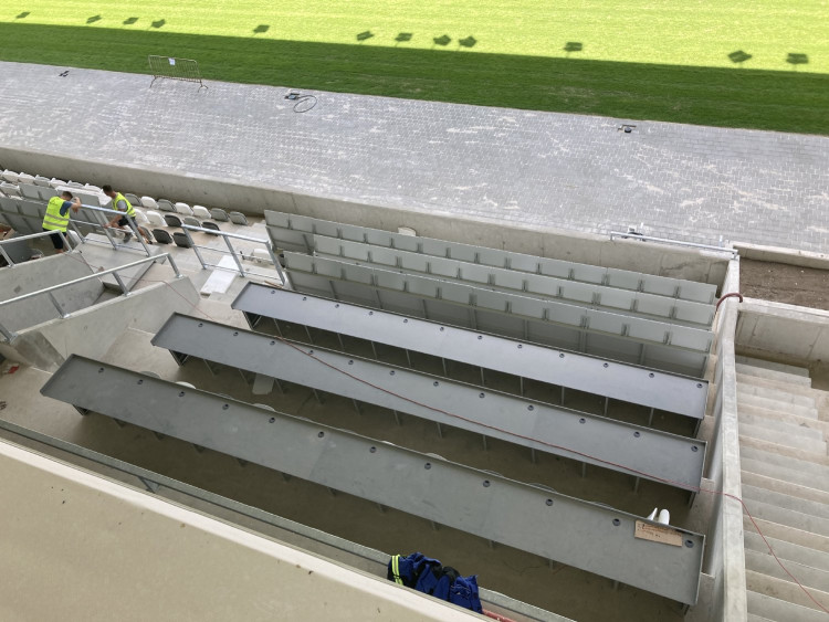 GALERIE: Stavba fotbalového stadionu v Hradci Králové (červen 2023)